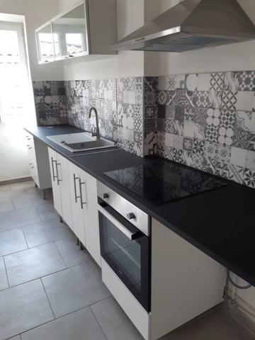 Location Appartement 2 pièces 42 m2 à Pourrières