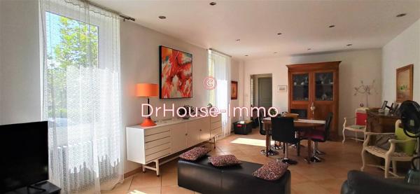 Immeuble à vendre 10 pièces de 195 m²