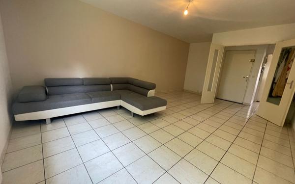 Appartement à vendre    4 pièces • 93,23 m2 Anzin