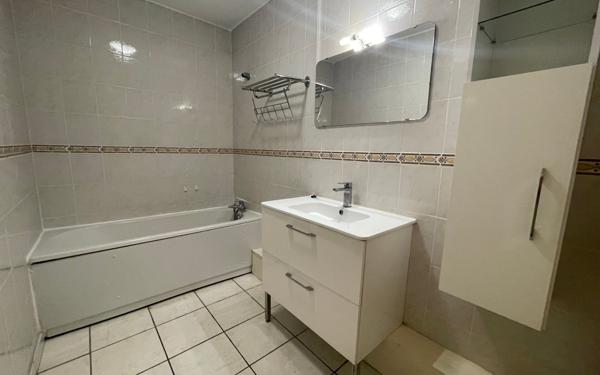 Appartement à vendre    4 pièces • 93,23 m2 Anzin