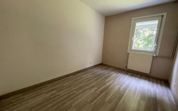 Appartement à vendre    4 pièces • 93,23 m2 Anzin