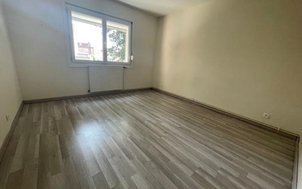Appartement à vendre    4 pièces • 93,23 m2 Anzin