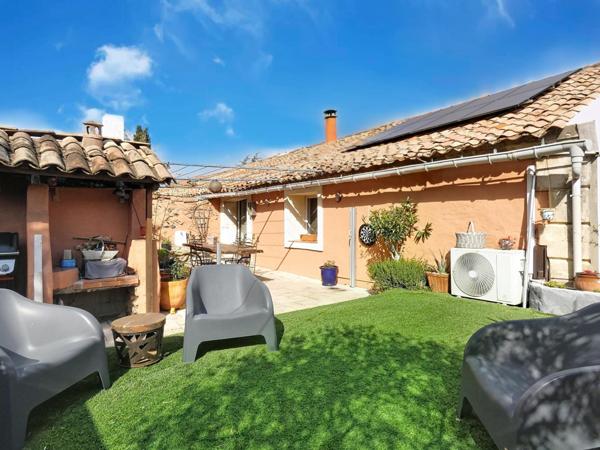 Gîte + Maison d'habitation 364m² sur terrain de 826m² avec piscine chauffée et garade de 190m²