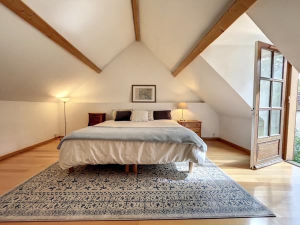 Propriété de caractère 200m² et dépendance