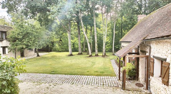 Propriété de caractère 200m² et dépendance