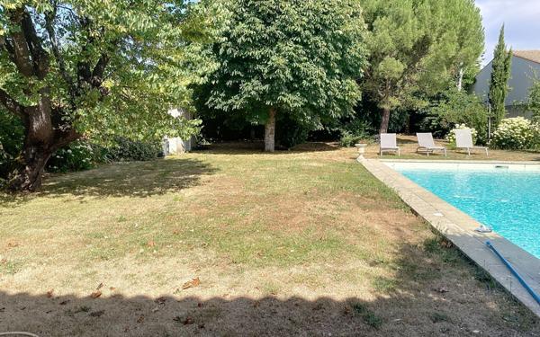 Maison à vendre    6 pièces •  Saint-Rogatien