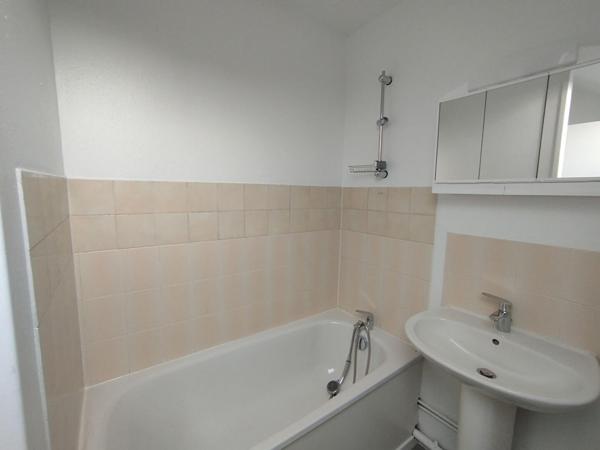 A LOUER : T1 à LILLE • • 420 € CC • Réf. 8ADOLPHE-668007