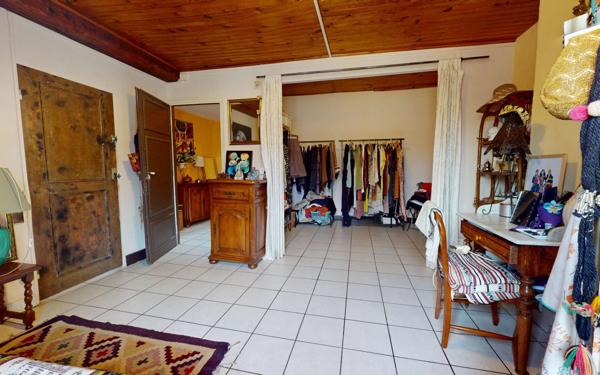 Maison à vendre    5 pièces • 153,25 m2 Neuville-sur-Saône