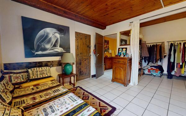 Maison à vendre    5 pièces • 153,25 m2 Neuville-sur-Saône