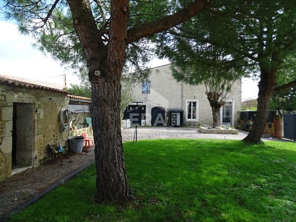 Maison SURGERES 17700