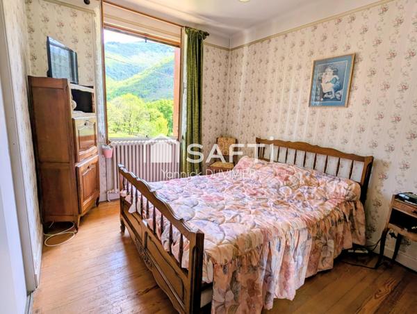 Thueyts – Maison avec vue panoramique et fort potentiel