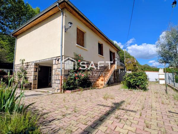 Thueyts – Maison avec vue panoramique et fort potentiel