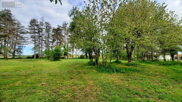 Terrain à Batir à vendre à Valençay dans l'Indre (36600), ref : 021/1530