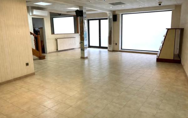 Secteur SORREZE - MURS COMMERCAIUX 200 M²