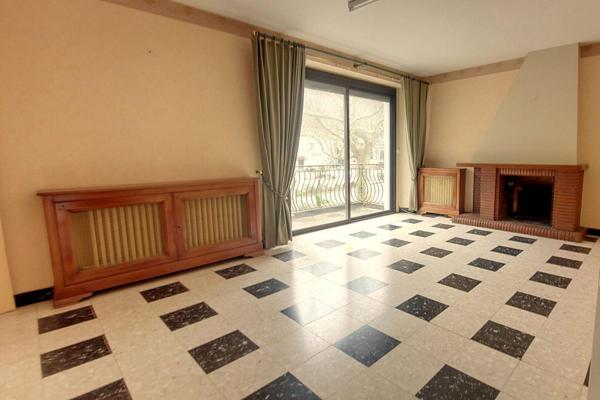 Secteur SORREZE - MURS COMMERCAIUX 200 M²