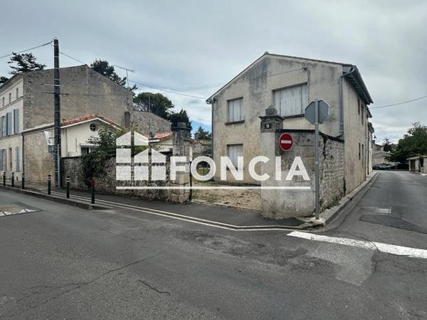 À vendre Maison 3 pièces 164 m² - Jonzac 17500