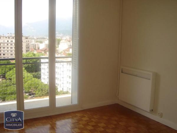 Appartement à louer 2 pièces 41.21m² Saint-Martin-d'Hères (38400)