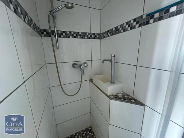 Appartement à louer 1 pièce 9.78m²