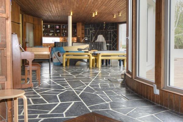 Maison d'architecte  de plain pied de 260 m2 en centre ville