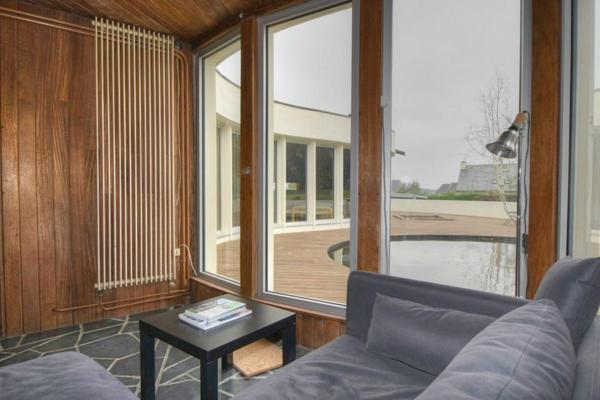 Maison d'architecte  de plain pied de 260 m2 en centre ville