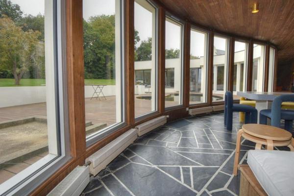 Maison d'architecte  de plain pied de 260 m2 en centre ville