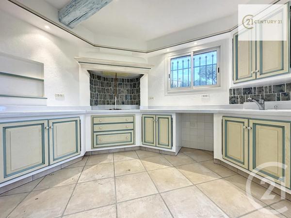Maison à vendre  6 pièces - 153,76 m 2   LA COLLE SUR LOUP  - 06