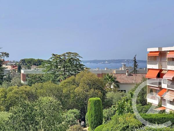 Appartement F3 à vendre  3 pièces - 61,13 m 2   ANTIBES  - 06