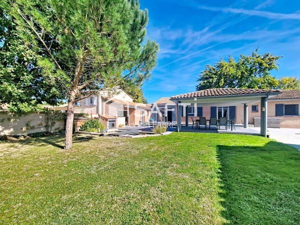 Maison T5  de 140m²  à proximité du centre de Bessières.