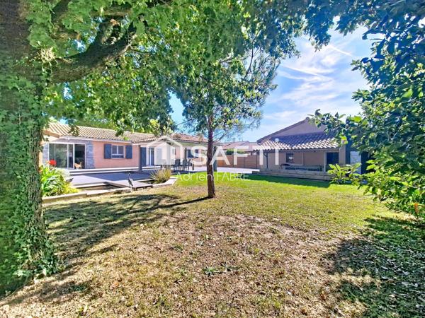Maison T5  de 140m²  à proximité du centre de Bessières.