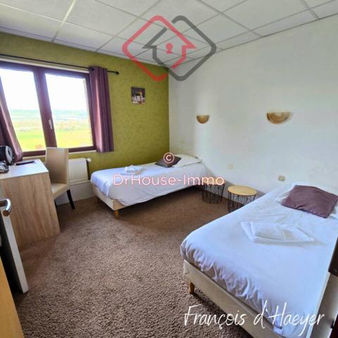 Commerce à vendre 20 pièces de 200 m²
