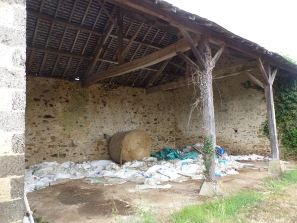 BATIMENTS DE FERME A VENDRE GOURGE (79) TERRAIN 5367 m²