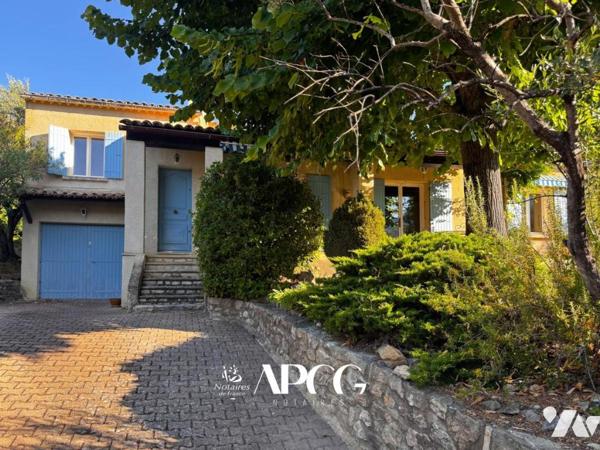 VILLA VUE SPLENDIDE AVEC PISCINE GARAGE CAVE ET TERRAIN NYONS 