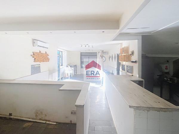 A VENDRE MARSEILLE 13004 CHARTREUX MONTOLIVET IMMEUBLE APPARTEMENT T3 LOCAL COMMERCIALE 