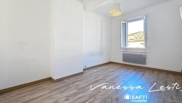 MAISON DE VILLAGE T3 - GARAGE -