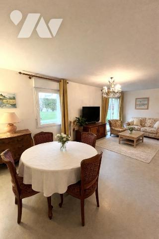 PLOEREN APPARTEMENT T3  60 m2  rez de chaussée - 2 chambres - 1 place de parking - 1 garage - 1 cave