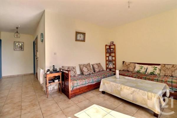 Appartement T4 à vendre  4 pièces - 83,95 m 2   FREJUS  - 83