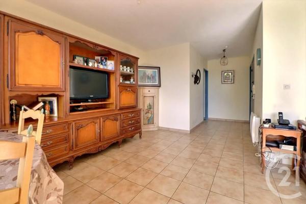 Appartement T4 à vendre  4 pièces - 83,95 m 2   FREJUS  - 83