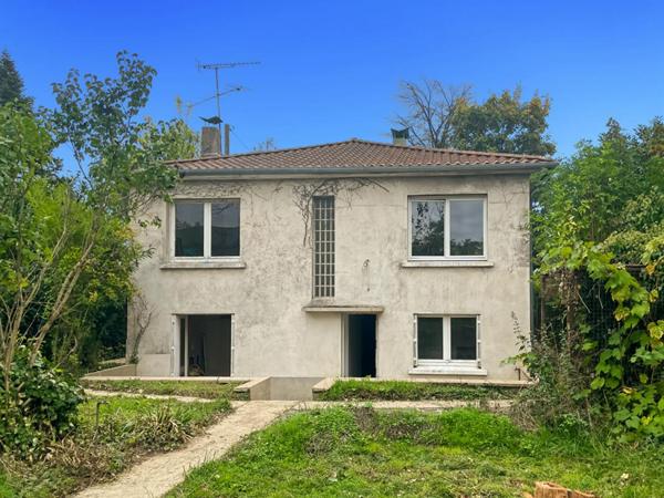 Belle maison familiale lumineuse de 131 m² avec grand terrain à Châteauroux
