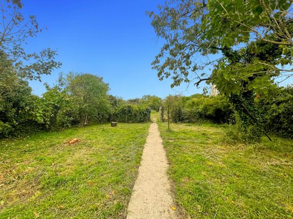 Belle maison familiale lumineuse de 131 m² avec grand terrain à Châteauroux
