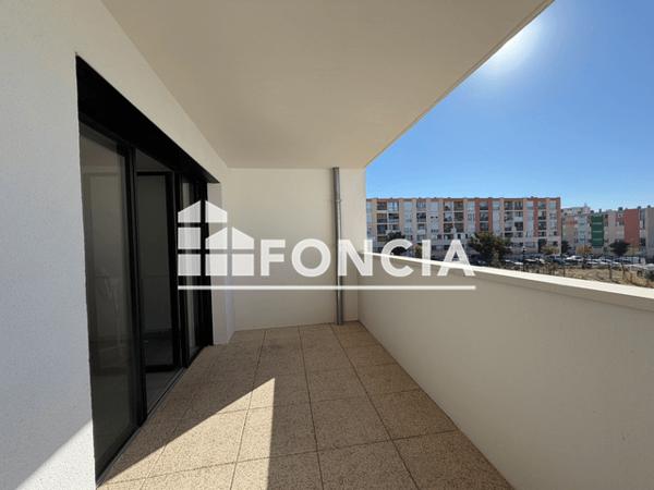 Location Appartement 3 pièces 77.16 m² - 4 PLACE DE LA LIBERTE BAT A Vitrolles 13127