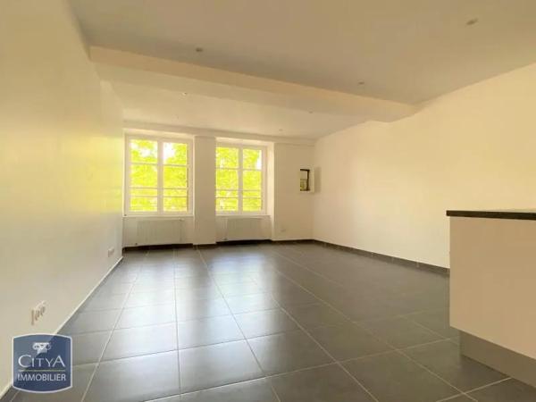 Appartement à louer 5 pièces 103.57m² Mâcon (71000)
