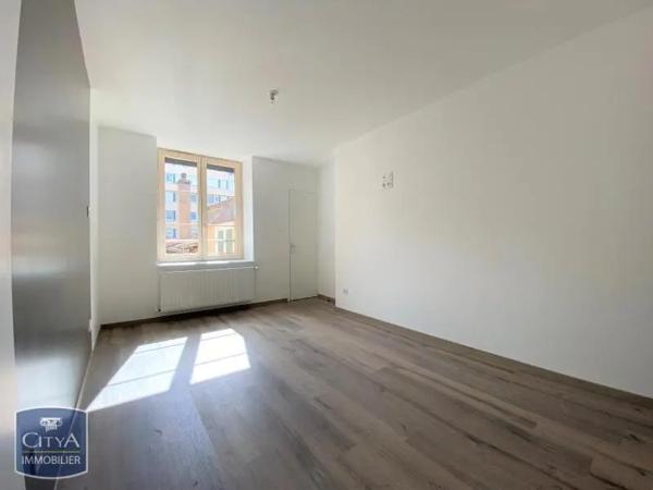 Appartement à louer 5 pièces 103.57m² Mâcon (71000)