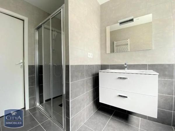 Appartement à louer 5 pièces 103.57m² Mâcon (71000)