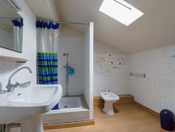 Grande maison de village 5 chambres avec jardin – Centre de Lacaune