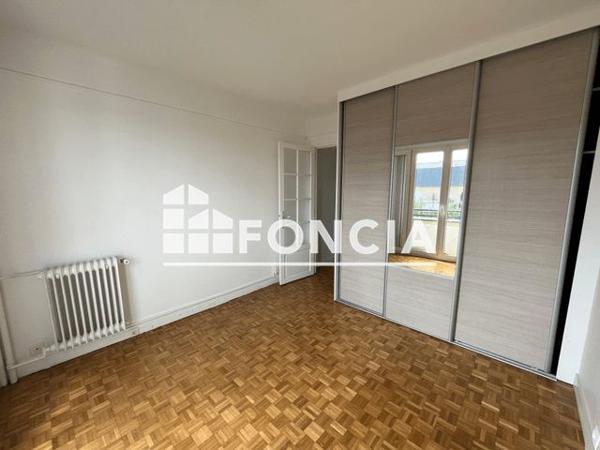 Location Appartement 2 pièces 52.3 m² - 64 RUE DE PARIS Joinville Le Pont 94340