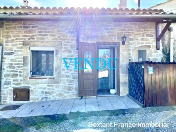 Petite maison en pierre / meublée