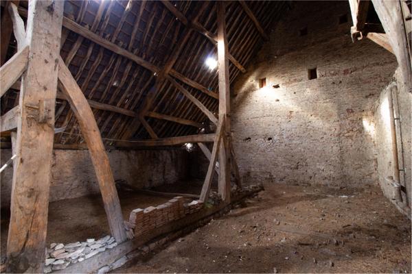 Imposante Maison en Pierre du XVIIe Siècle à 10 minutes du cnetre ville de Dole