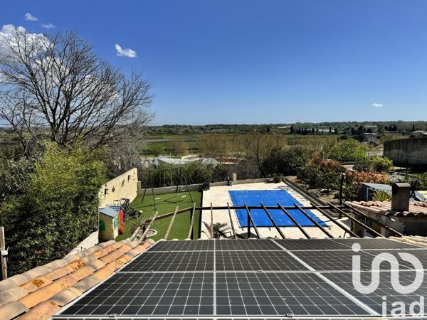 Maison 5 pièces de 115 m² à Saint-Gilles (30800)