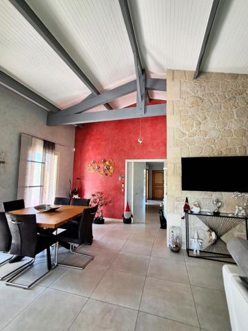 Agen, maison avec jardin, piscine et garage