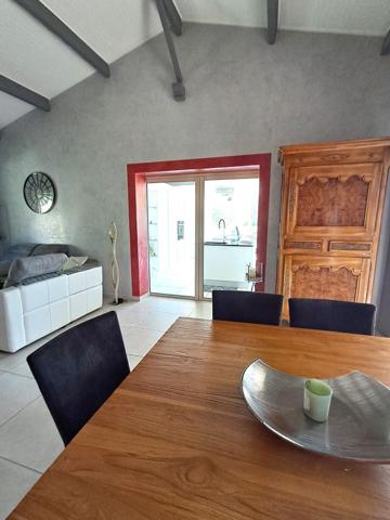 Agen, maison avec jardin, piscine et garage